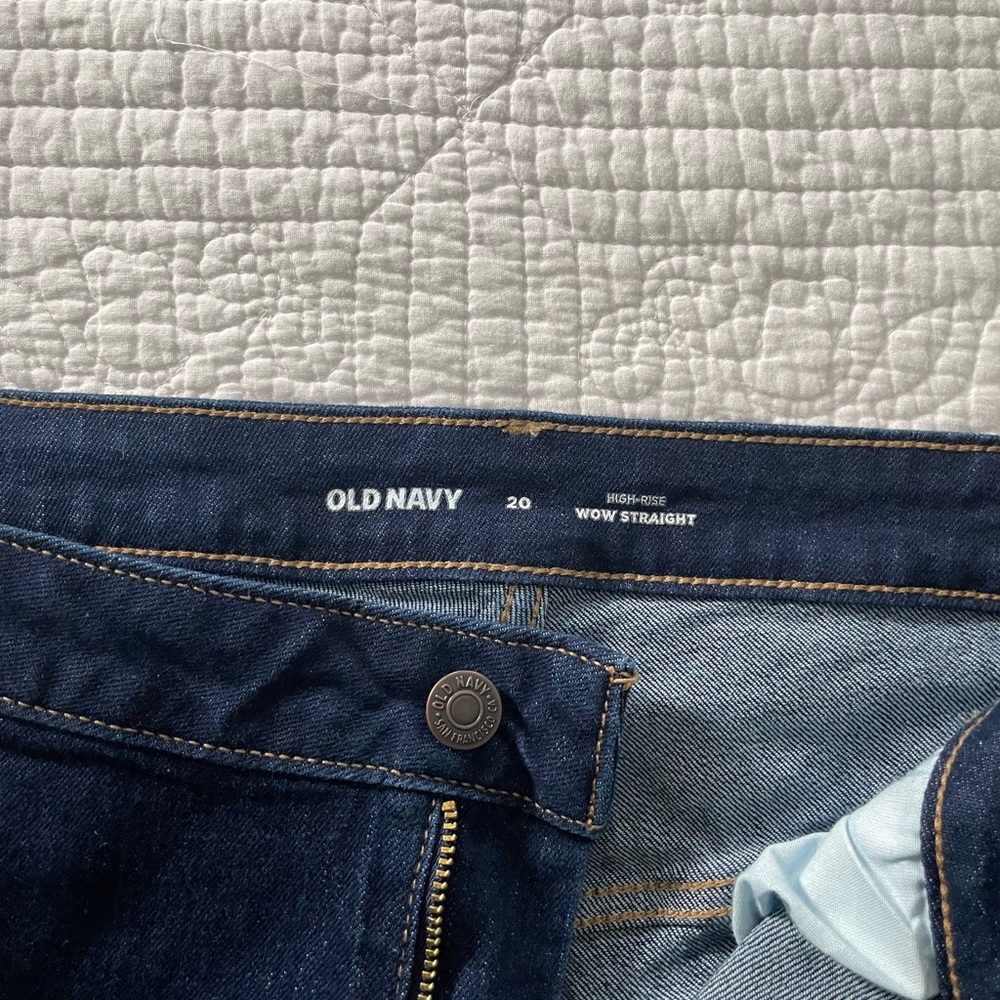Old Navy Wow Straight Leg Jeans